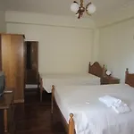 Residencial Mira-sol Hostel